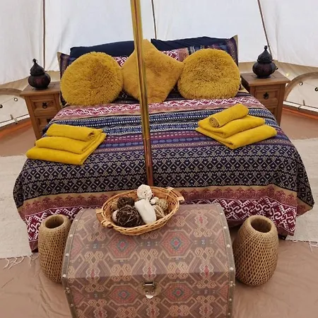 The Tent خيمة فخمة Güime