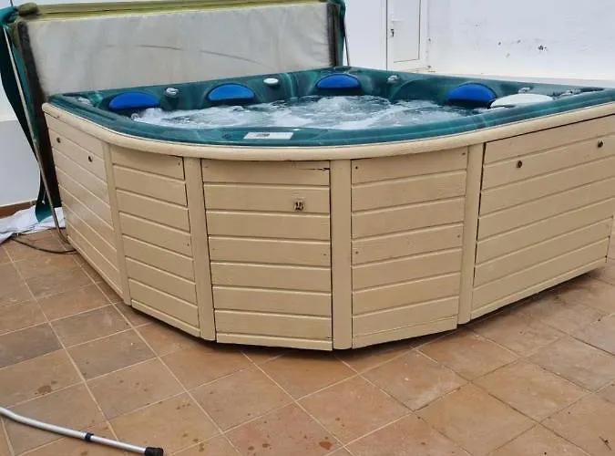 خيمة فخمة The Tent